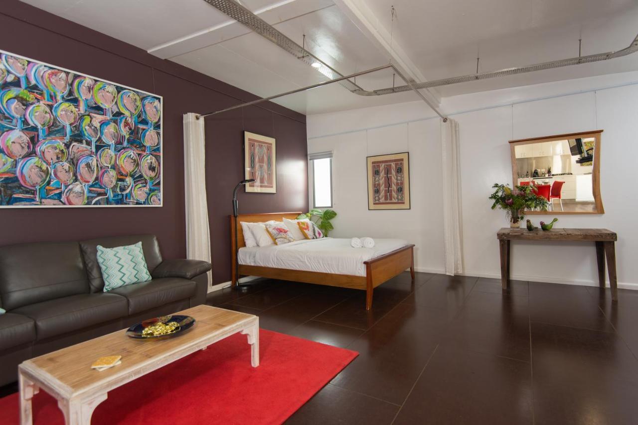 Arthouse Beachfront Accommodation Emerald Beach Exterior photo